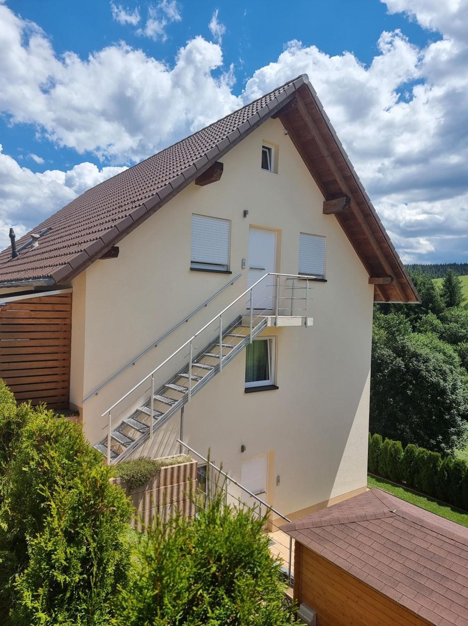 Ferienwohnung Am Bach Unterkirnach Exterior foto